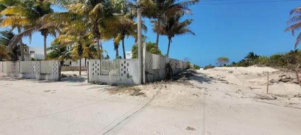 Terreno en esquina en primera fila de la playa, Telchac Puerto