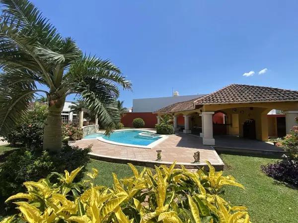 Residencia de lujo en venta en Santa Rita Cholul