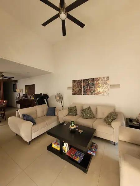 Casa en venta en la colonia Leandro Valle