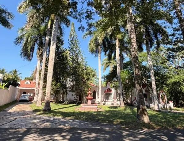 Residencia amueblada en venta en Club de Golf La Ceiba Residencia amueblada en venta en Club de Golf La Ceiba