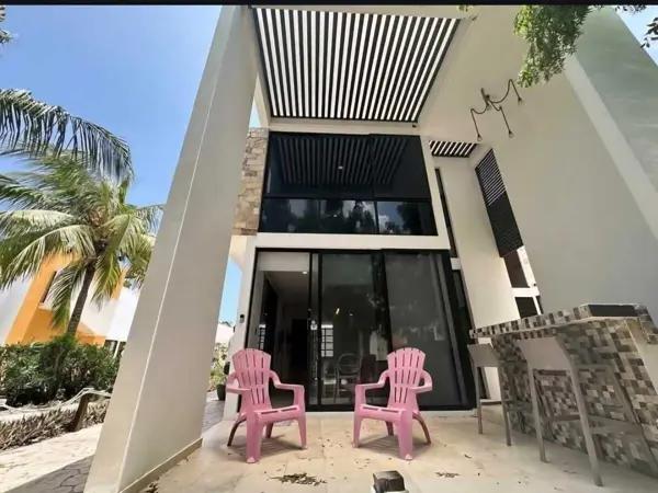 Villa en Venta – Telchac Puerto, Amueblada y con Paneles Solares Villa en Venta – Telchac Puerto, Amueblada y con Paneles Solares