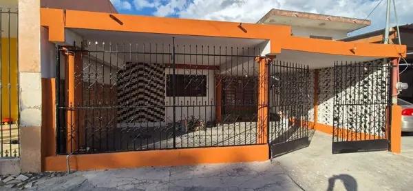 Casa para remodelar en venta en el Barrio de San Cristóbal