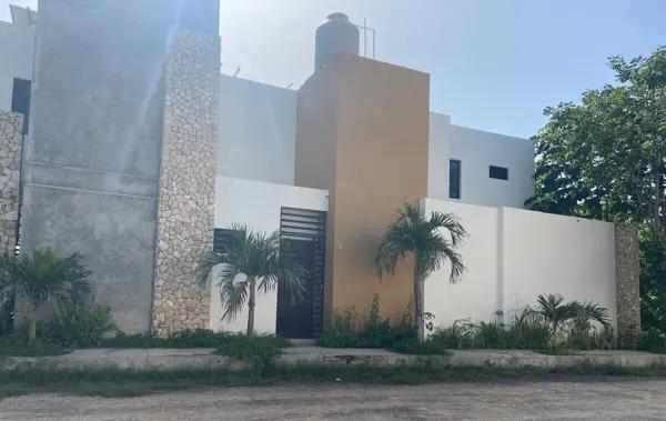 Casa Nueva con 3 habitaciones y piscina en venta en Dzitya Casa Nueva con 3 habitaciones y piscina en venta en Dzitya