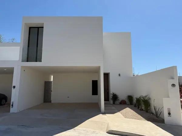 Casa de 3 Recámaras a ESTRENAR en Cholul con Acabados de Lujo