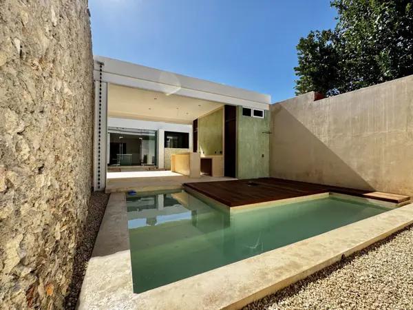 Casa colonial renovada en venta a 5 cuadras del Parque La Plancha