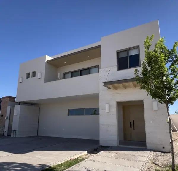 CASA EN VENTA EN CAVA RESIDENCIAL, GOMEZ PALACIO DURANGO.
