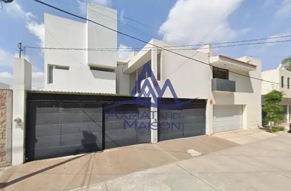 Casa en venta en Colinas del Parque, San Luis Potosí - Oportunidad de remate bancario