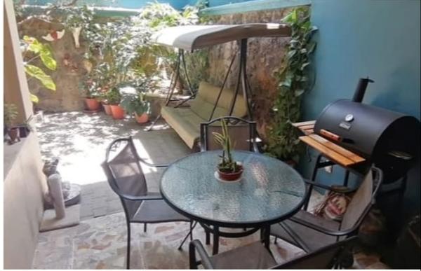 Casa SOLA en venta escriturada y libre de gravamen. Casa SOLA en venta escriturada y libre de gravamen.