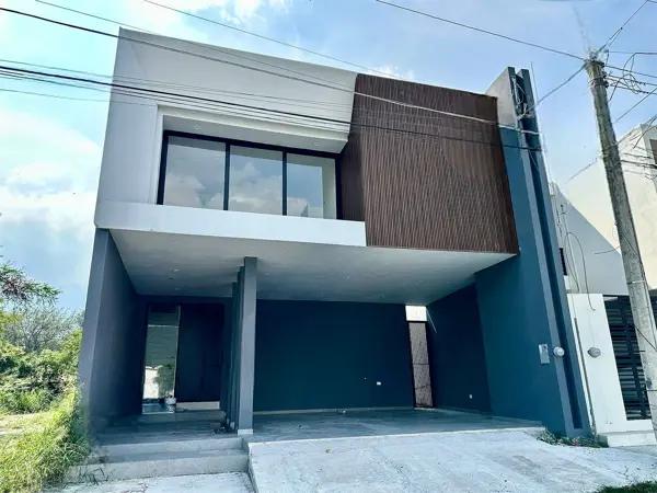 CASA EN VENTA PEDREGAL DE SANTIAGO, CARRETERA NACIONAL