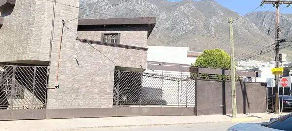 CASA EN VENTA RESIDENCIAL LA HACIENDA