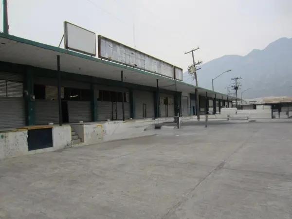 BODEGA EN RENTA EN MERCADO DE ABASTOS PONIENTE, STA. CATARINA BODEGA EN RENTA EN MERCADO DE ABASTOS PONIENTE, STA. CATARINA