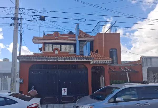 VENTA DE CASA EN FRANCISCO DE MONTEJO