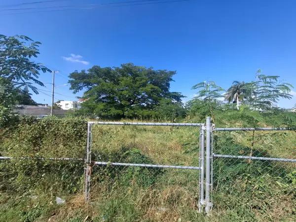 VENTA O RENTA TERRENOS SOBRE AV CAMPESTRE, MERIDA, YUCATAN.