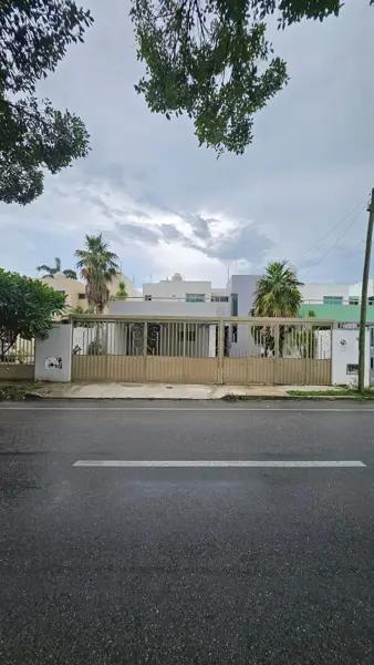 CASA EN VENTA EN FRACCIONAMIENTO PRIVADO LOS ÁLAMOS CASA EN VENTA EN FRACCIONAMIENTO PRIVADO LOS ÁLAMOS