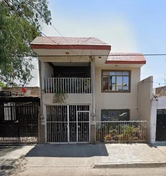 !!Casa En Venta De Adjudicación Bancaria Ubicada En HDA LA AURORA, BALCONES DE OBLATOS GUADALAJARA!!