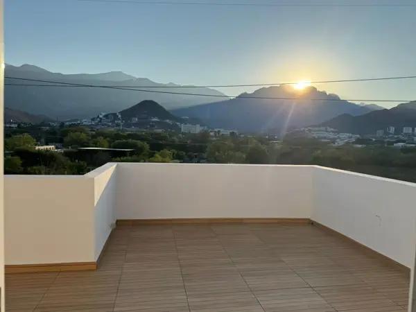 CASA EN VENTA EN LA PERLA, MONTERREY, ZONA CARRETERA NACIONAL. 3 REC, 2 AUTOS, MINISPLITS, SEGURIDAD CASA EN VENTA EN LA PERLA, MONTERREY, ZONA CARRETERA NACIONAL. 3 REC, 2 AUTOS, MINISPLITS, SEGURIDAD