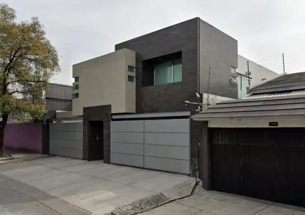 LA CASA DE TUS SUEÑOS EN REMATE, PROPIEDAD YA ADJUDICADA- 4 HAB, ZONA SATELITE, NAUCALPAN DE JUAREZ