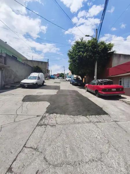 PEQUEÑO DEPARTAMENTO CON ESTACIONAMIENTO