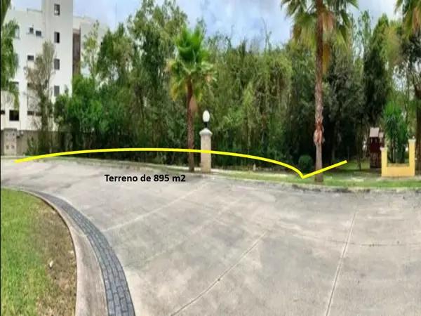 Terreno en Venta de 895 m2 en Glorieta en Residencial Villa Magna, Cancún