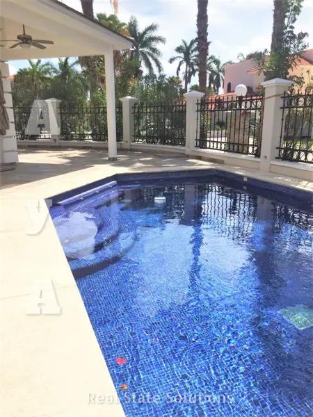 Casa en Venta de 4 Recámaras, Piscina en Villa Magna, Cancún Casa en Venta de 4 Recámaras, Piscina en Villa Magna, Cancún