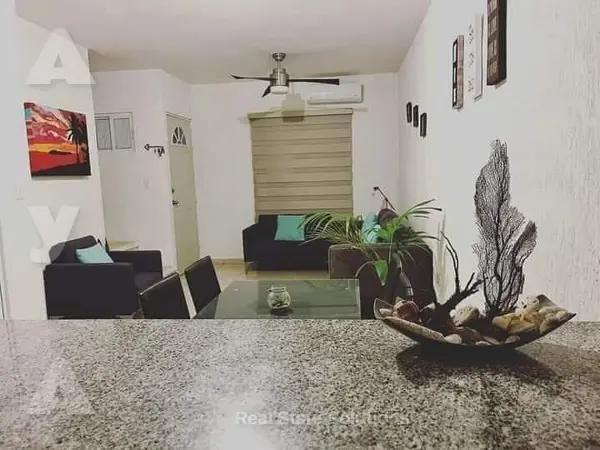 Casa en Renta Renta, 2 Recámaras, AMUEBLADA, Res. Cuyagua, Polígono Sur, Cancún.