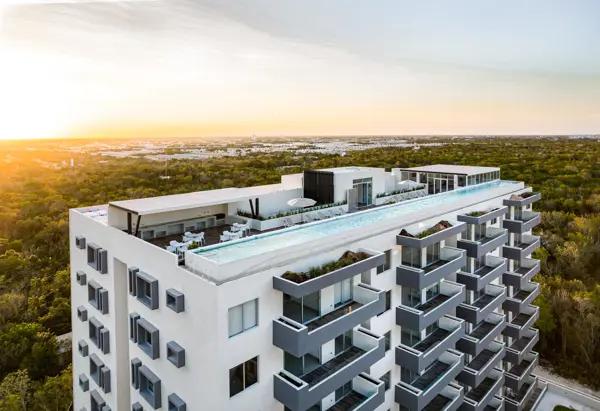 Departamento en Venta, 2 Recámaras, Terraza Techada, Av. Prol La Luna, Cancún.