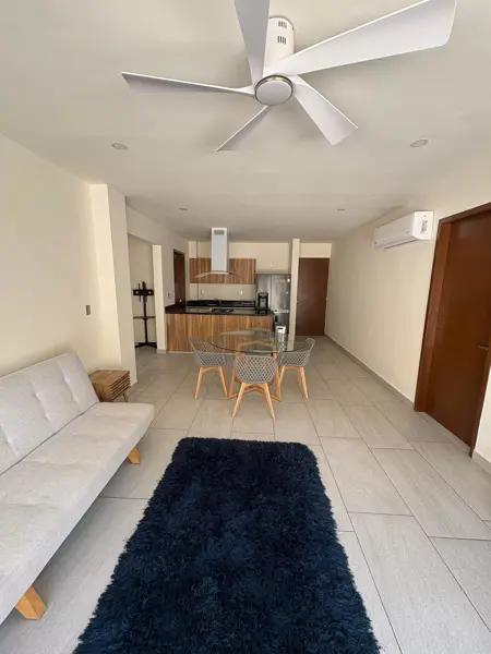 Departamento en Vernta/Renta, 3 Recámaras, AMUEBLADO, Av P. La Luna, Cancún