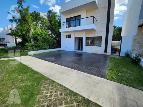 Casa en Renta, 4 Recámaras, Aires Acondicionados, Residencial Rio, Cancún Casa en Renta, 4 Recámaras, Aires Acondicionados, Residencial Rio, Cancún