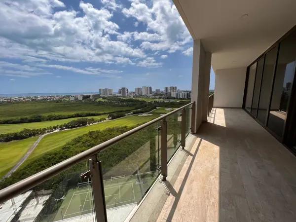 Departamento en Venta, 4 Recámaras, Avenida Bonampak, Be Towers, Puerto Cancún.