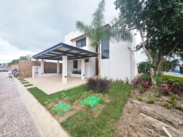 Casa en Venta, 4 Recámaras, NUEVA A ESTRENAR, Piscina, Via Cumbres, Av Huayacán, Cancún Casa en Venta, 4 Recámaras, NUEVA A ESTRENAR, Piscina, Via Cumbres, Av Huayacán, Cancún