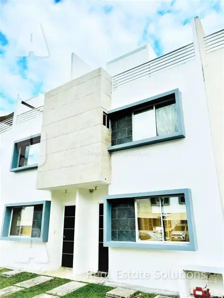 Casa en Venta, 3 Recámaras, MODELO CEIBA, AMUEBLADA/EQUIPADA, Sala Tv, Jardines Sur 4, Cancún Casa en Venta, 3 Recámaras, MODELO CEIBA, AMUEBLADA/EQUIPADA, Sala Tv, Jardines Sur 4, Cancún