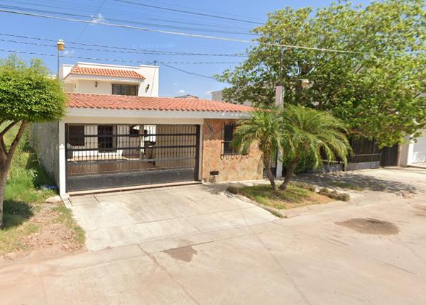 CASA DE OPORTUNIDAD A EXCELENTE PRECIO UBICADA EN LOS MOCHIS, SINALOA.