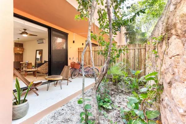 Departamento en PRE VENTA, 2 Rec, Jardin privado, Av. 5 Norte, Region 12, Aldea Savia, Tulum