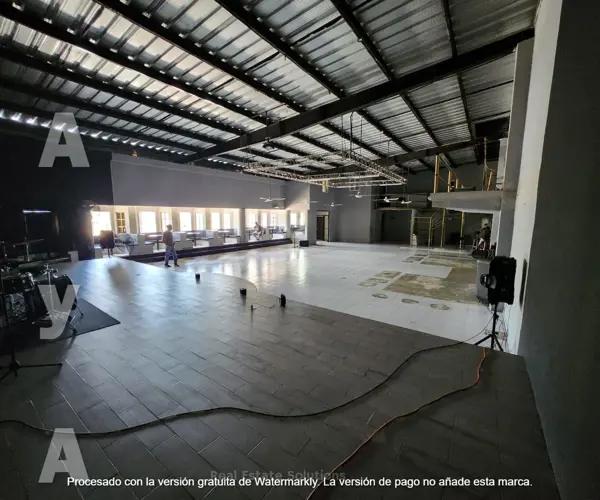 Local en Venta, 480 m2 de terreno, Av. Jose Lopez Portillo, SM 94, Cancun.