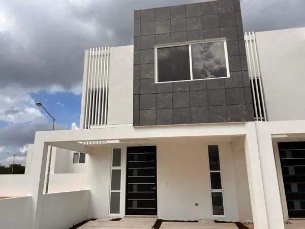 Casa en Renta, 3 Recámaras, Amenidades, Alberca, Jardines del Sur 6, Av Huayacan, Cancun