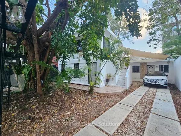 Edificio de Departamentos en  Venta, con 3 unidades AMUEBLADAS, Supermanzana 3, Cancún