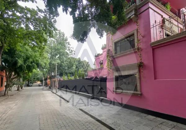 Casa con acabados de lujo en el corazón de  Coyoacán. MLB