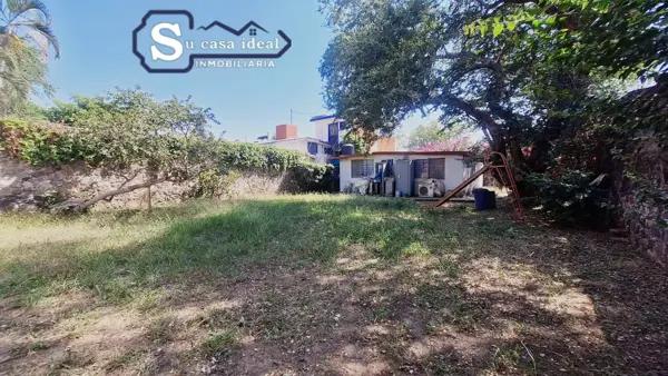 Terreno con casita prefabricada Terreno con casita prefabricada