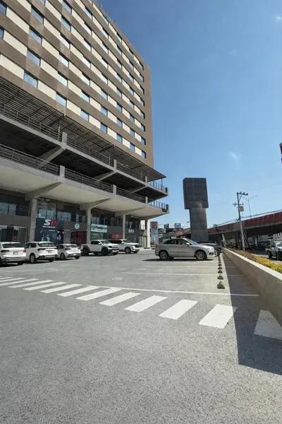 Venta de Local Comercial en Distrito Tec, Monterrey - $7,600,000