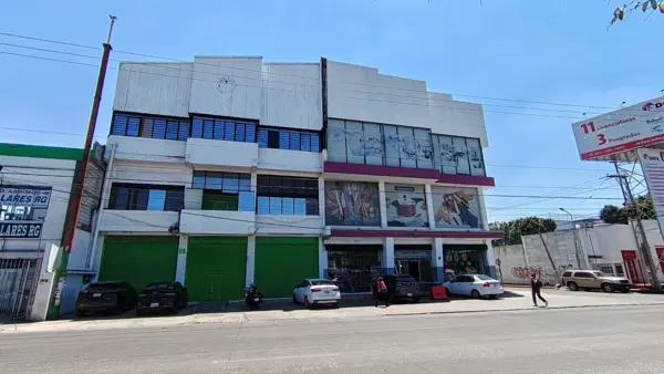 Renta local comercial en Blvd. Norte Zona Capu Ideal Comercio a detalle.