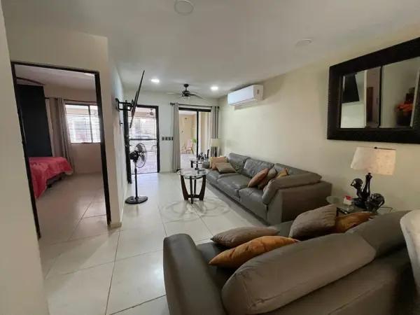 Casa en venta en esquina en el fraccionamiento los heroes merida
