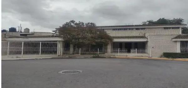 AMPLIA CASA EN RENTA IDEAL PARA FAMILIAS GRANDES O ESPACIOS DE TRABAJO