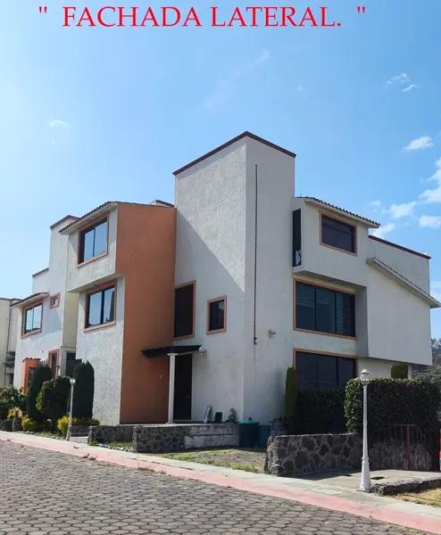 REMATO CASA . CORAL ACOZAC CLUB DE GOLF, T.- 258 M2, C.- 244 M2, 5 REC., 4.5 BAÑOS, ACEPTO CRÉDITOS. REMATO CASA . CORAL ACOZAC CLUB DE GOLF, T.- 258 M2, C.- 244 M2, 5 REC., 4.5 BAÑOS, ACEPTO CRÉDITOS.