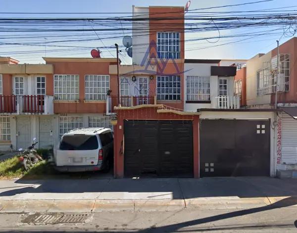 Casa En Venta En Los Heroes Tecámac, Ojo De Agua, Estado De México. Recuperación Bancaria JX71