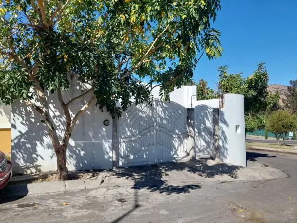 Casa con excedente en venta en Mirador del Bosque