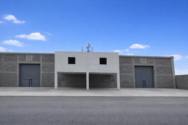 Renta de Bodega Industrial Nueva en Cerritos de Agua Fría – 500 m²
