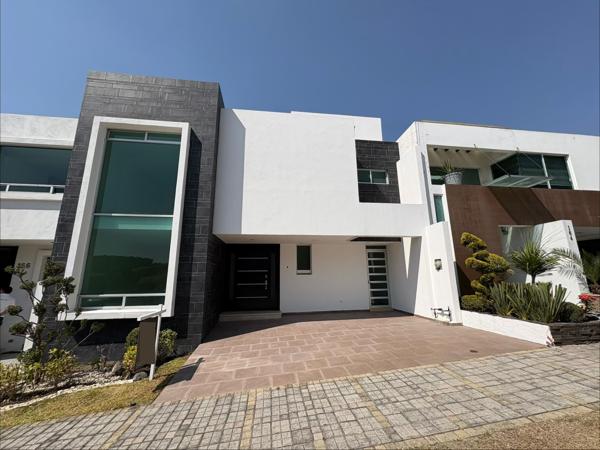 Casa en venta en Lomas de Angelopolis, Puebla Casa en venta en Lomas de Angelopolis, Puebla