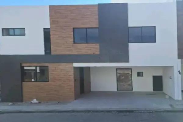 Casa en fraccionamiento en venta atrás de plaza San Diego. Casa en fraccionamiento en venta atrás de plaza San Diego.