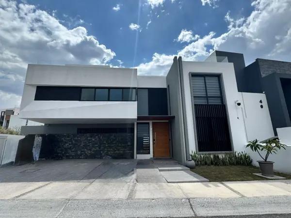 Exclusividad, diseño y la mejor ubicación dentro de Zibatá, Residencia de lujo, diseño contemporáneo