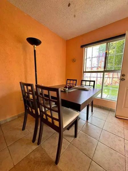 Casa a 15 minutos del Tecnológico de Monterrey. Casa a 15 minutos del Tecnológico de Monterrey.